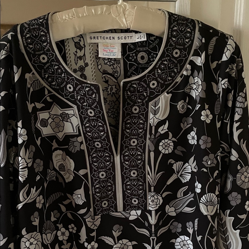 Gretchen Scott Black and White Patterned Tunic - Picture 3 of 5